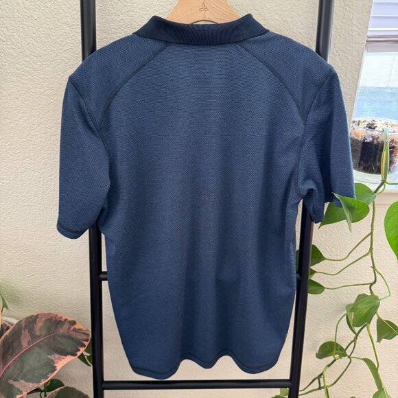 The North Face Flash Dry Navy Polo Size Medium - Picture 4 of 4
